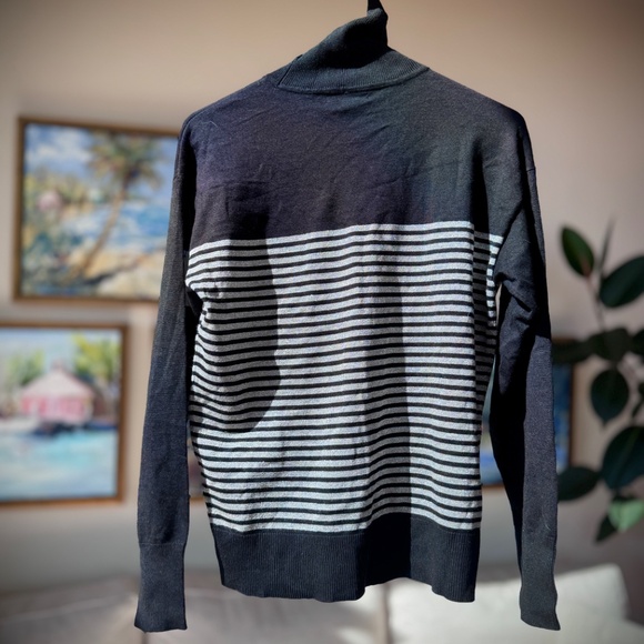 DKNY Turtleneck Sweater Long-Sleeves Knit Top, Black w/ Silver Stripes Sz. XS - Picture 3 of 10